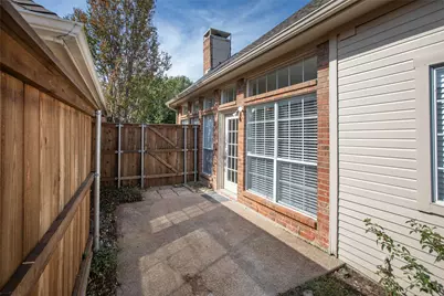 8714 Falls Road, Irving, TX 75063 - Photo 21