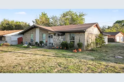 310 Blueberry Drive, Duncanville, TX 75116 - Photo 7