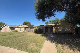 1487 Brook Meadow Cir, Lancaster, TX 75134 - Photo 1
