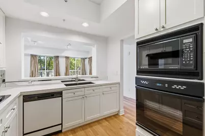 3401 Lee Parkway #409, Dallas, TX 75219 - Photo 7