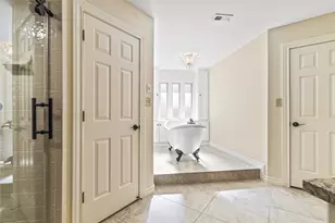 6423 Ridgemont Dr, Dallas, TX 75214 - Photo 21