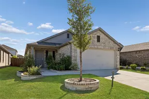 14068 Drover St, Pilot Point, TX 76258 - Photo 3