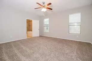 1333 Shelley Dr, Burleson, TX 76028 - Photo 9