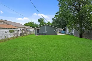 1317 Denver Ave, Fort Worth, TX 76164 - Photo 13