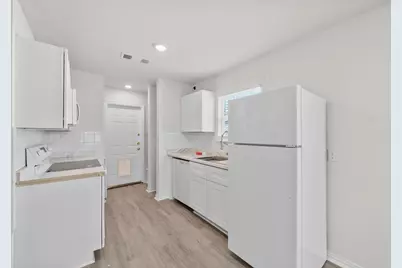 1317 Denver. Avenue, Fort Worth, TX 76164 - Photo 3