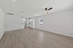 1317 Denver Ave, Fort Worth, TX 76164 - Photo 3