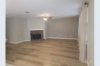 8402 Plantain Court, Arlington, TX 76002 - Photo 5