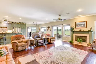 9508 Nutcracker Ct, Granbury, TX 76049 - Photo 9