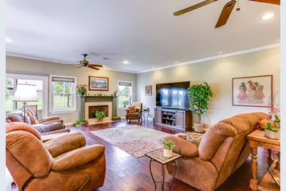 9508 Nutcracker Court, Granbury, TX 76049 - Photo 11