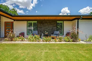 400 Glenn Dr, Hurst, TX 76053 - Photo 3