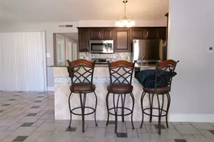 665 Stonewall Dr, Grand Prairie, TX 75052 - Photo 3