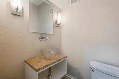 6703 Country Club Circle, Dallas, TX 75214 - Photo 21