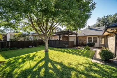 1305 Stonewood Drive, Carrollton, TX 75006 - Photo 37