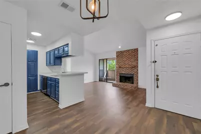 2006 Cloisters Drive #2522, Arlington, TX 76011 - Photo 1