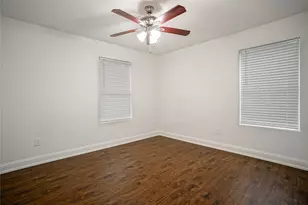 423 W Walker St, Denison, TX 75020 - Photo 13