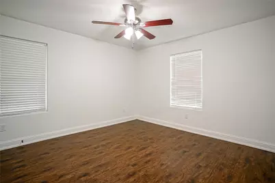 423 W Walker Street, Denison, TX 75020 - Photo 9