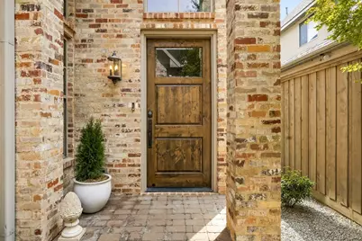 3710 Fairfax Avenue, Dallas, TX 75209 - Photo 3