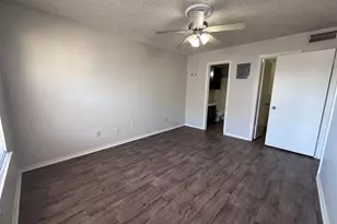 1326 S 11th St, Waco, TX 76706 - Photo 7