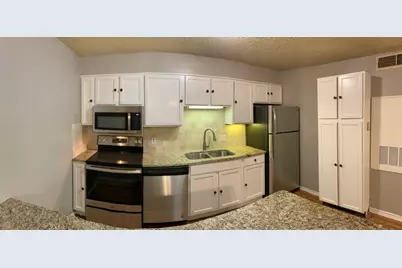 1326 S 11th Street #20, Waco, TX 76706 - Photo 5