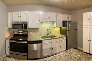 1326 S 11th St, Waco, TX 76706 - Photo 5