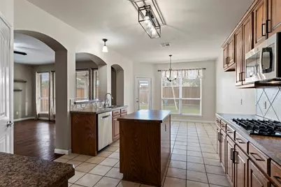 320 Montana Trail, Murphy, TX 75094 - Photo 9