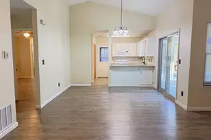1905 Jasmine St, Denton, TX 76205 - Photo 11
