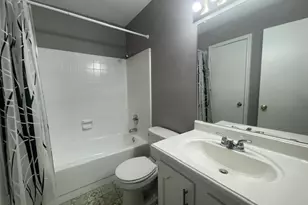 2440 Sunflower Dr, Arlington, TX 76014 - Photo 17