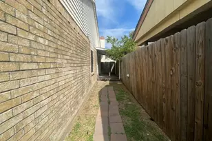 2440 Sunflower Dr, Arlington, TX 76014 - Photo 23