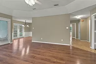 2935 Ridgewood Dr, Grapevine, TX 76051 - Photo 5