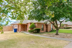 1609 W Jamestown Dr, Ennis, TX 75119 - Photo 19