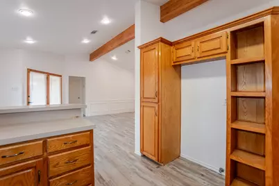 1609 W Jamestown Drive, Ennis, TX 75119 - Photo 9