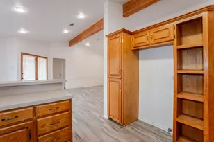 1609 W Jamestown Dr, Ennis, TX 75119 - Photo 9