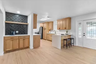 3509 W Sublett Rd, Arlington, TX 76017 - Photo 13