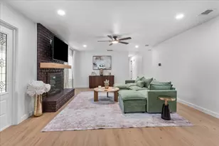 3509 W Sublett Rd, Arlington, TX 76017 - Photo 9