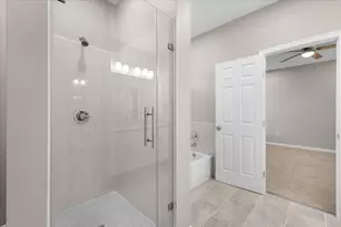 804 N Chandler Dr, Fort Worth, TX 76111 - Photo 15