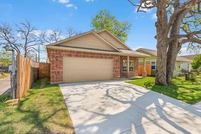 804 N Chandler Drive, Fort Worth, TX 76111 - Photo 3