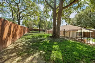 3500 Primrose Ln, Bedford, TX 76021 - Photo 39