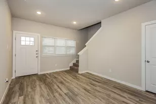 613 Sophia Wy, Lewisville, TX 75057 - Photo 3