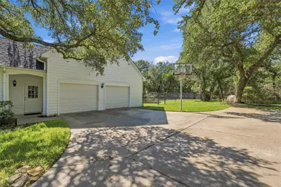 103 Royal Springs Lane, Crawford, TX 76638 - Photo 33