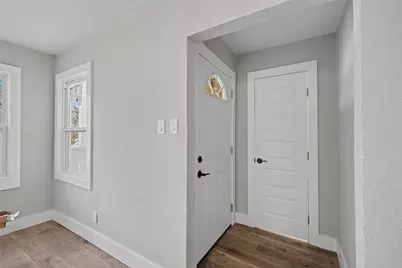4220 Ramey Avenue, Fort Worth, TX 76105 - Photo 7