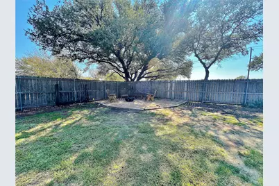 713 Spring Street, Granbury, TX 76048 - Photo 21
