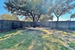 713 Spring St, Granbury, TX 76048 - Photo 21