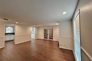 713 Spring St, Granbury, TX 76048 - Photo 3