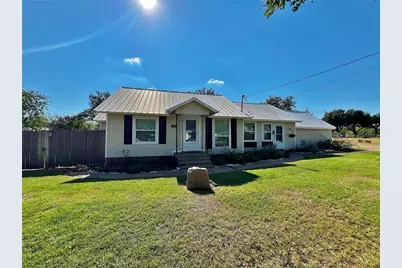 713 Spring Street, Granbury, TX 76048 - Photo 1