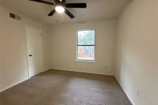 4717 Burning Springs Dr, Arlington, TX 76017 - Photo 9