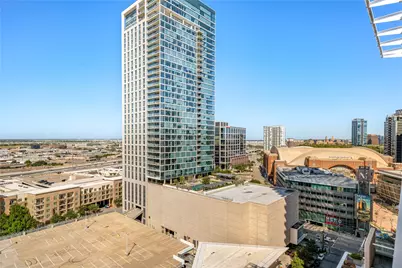 2408 Victory Park Lane #1442, Dallas, TX 75219 - Photo 27