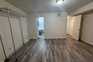 9807 Walnut St, Dallas, TX 75243 - Photo 15