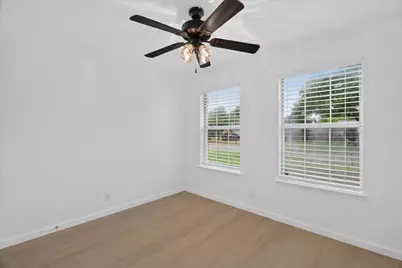 617 S Waxahachie Street, Mansfield, TX 76063 - Photo 19