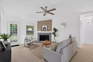 617 S Waxahachie St, Mansfield, TX 76063 - Photo 3
