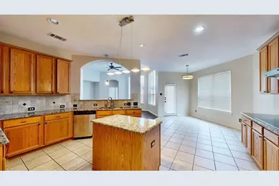 1404 Rosewood Trail, Flower Mound, TX 75028 - Photo 7